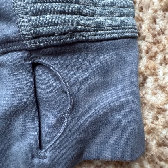 Adidas Gray Team Issue 1/4 Zip Pullover Sweatshirt Sz Small - Picture 5 of 5